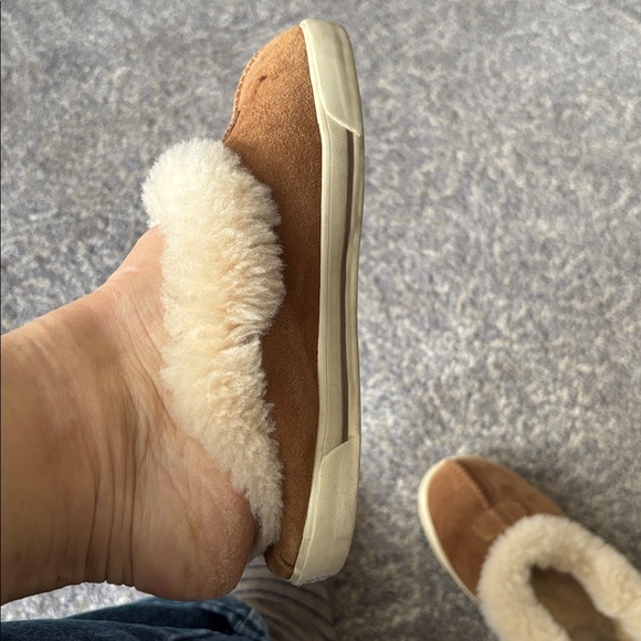 UGG Tan and Cream Sheepskin Slippers - Picture 8 of 9
